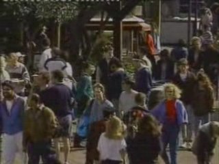 Chiêu môt minh qua phô (Ngoc Huong)