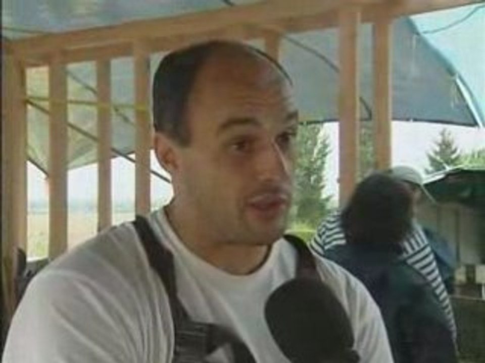 Stage construction paille sur chantier (2006)