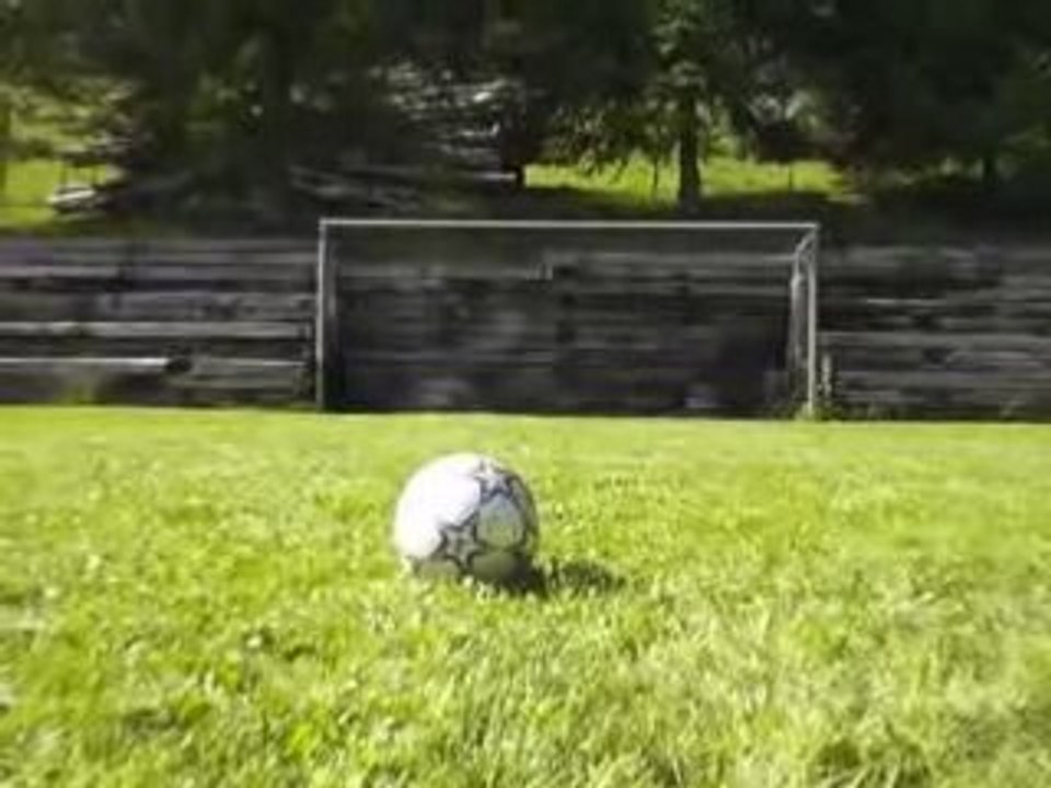 Frappe pleine lucarne