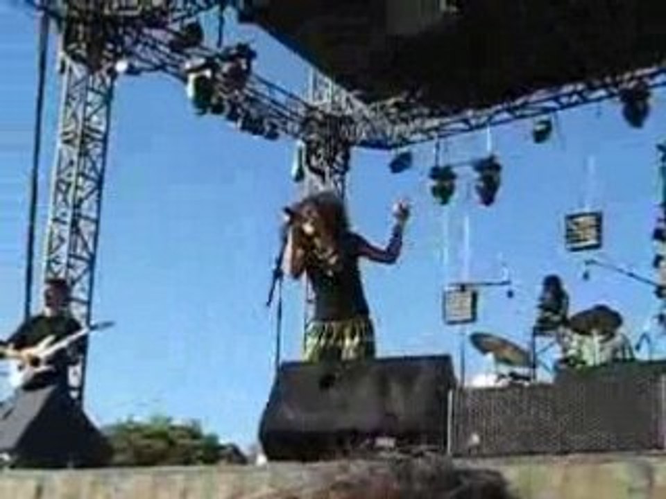 Nneka - The uncomfortable truth  & god of mercy