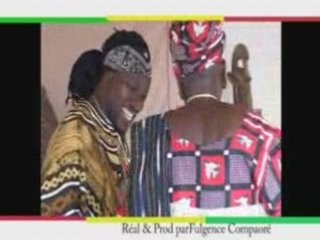 Fulgence Compaoré feat avec sa grande mère Ghorogo Ado.(M'MA