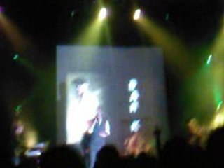 dAr-K aU CaRgÖ a CaEn