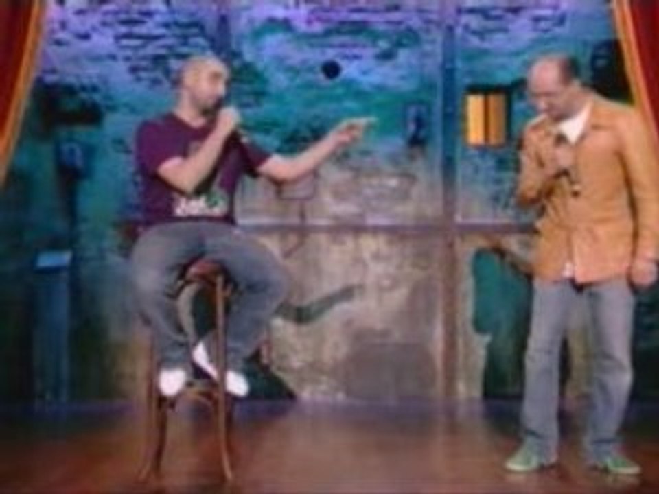 kayron et fatza chante "Marche a l'ombre"remix mdr