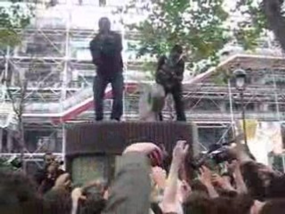 Agression Zombie Walk 2