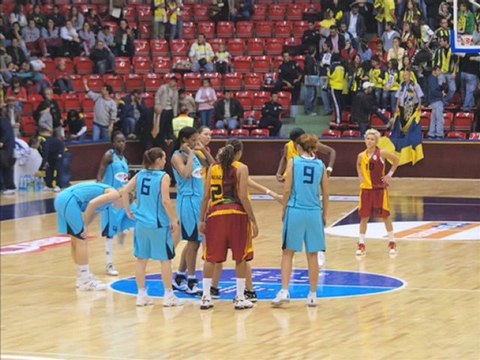 Kupa Maçında Işıl ALBEN ( isilalben.org)