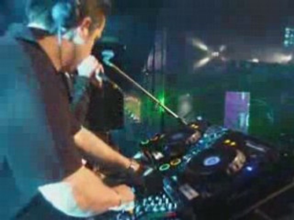 Dj Oli S @ Final Mega Dance Kinepolis - 25oct08- by Matt32