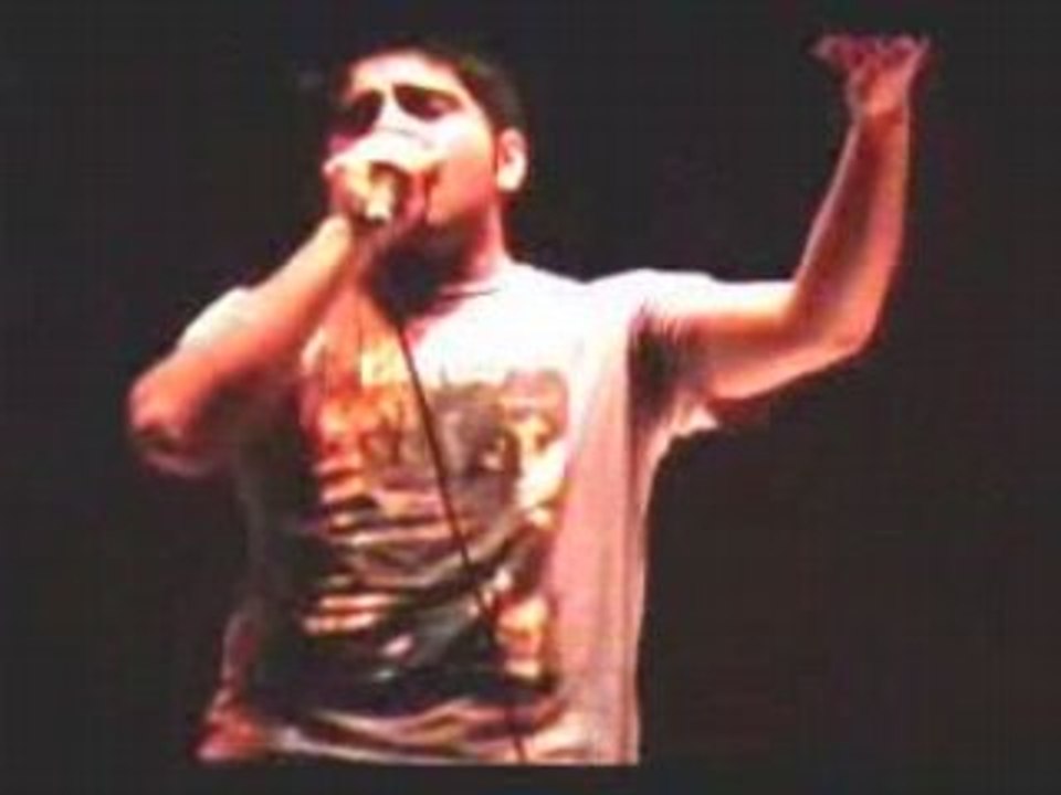 08 - LØGGAN - walk-Fucking hostile (vivo Cool joven 06)