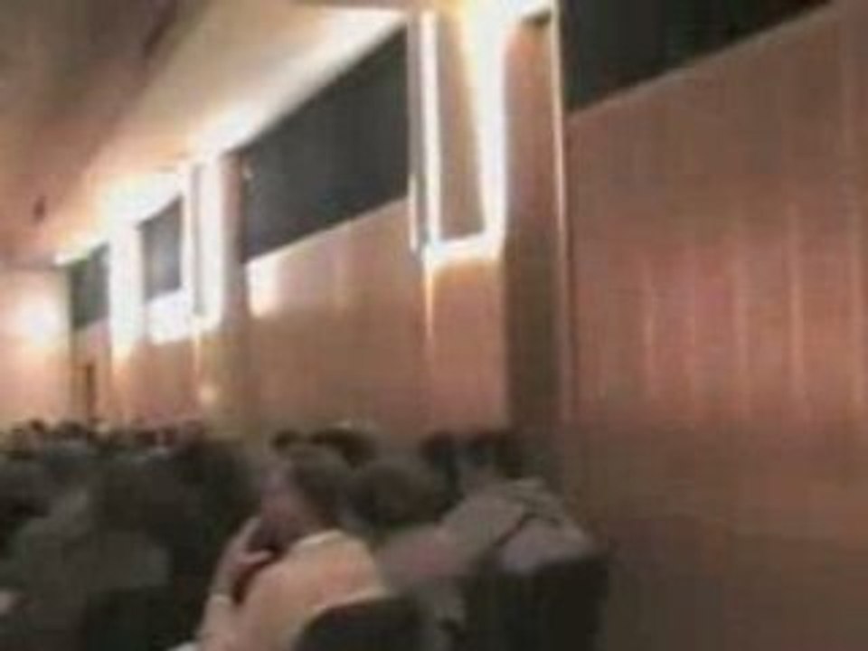 Conférence nationale : l'entrée et le début