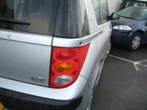 Peugeot-1007