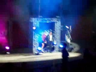 Wwe smackdown bercy lilian garcia et dence domino