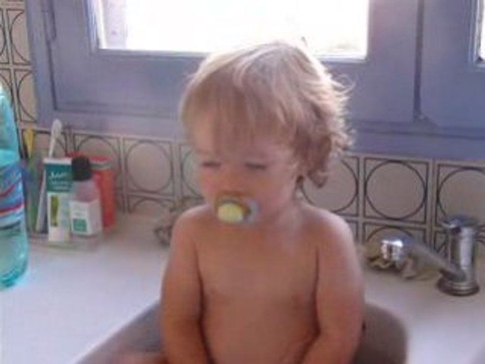Loum dans le bain
