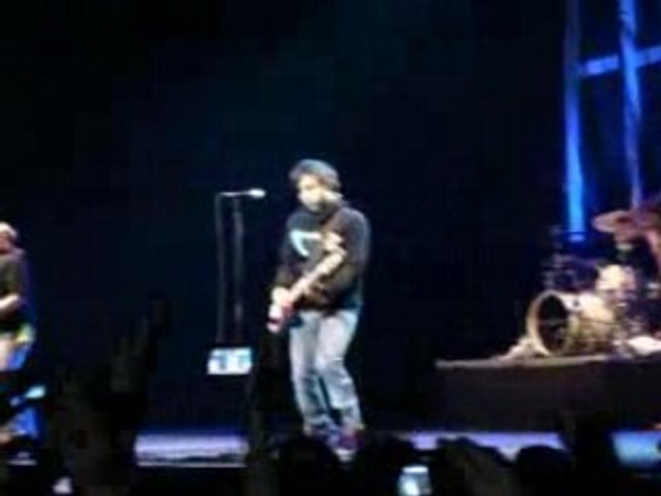 Fall out Boy - Thinks for Mmrs (lille)