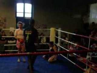 Combaa Boxee Thaï ( 2eme Round ) : Sophie ( tte en rose )