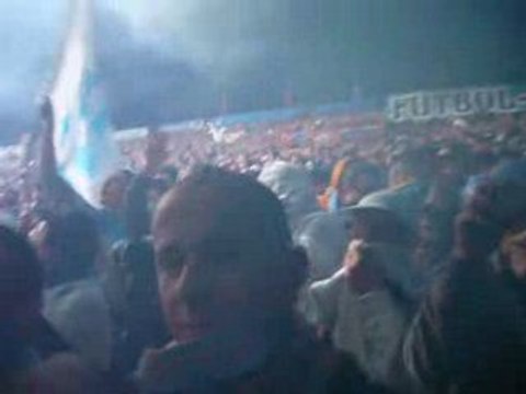 OM - PSG virage sud , fumigene de fou + au zarmes téribleeee