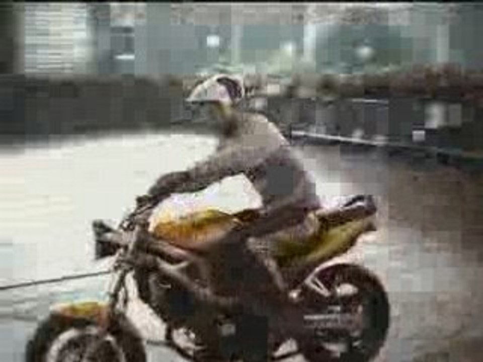 Pfeiffer Christian cascade Moto Wheeling freinage roue avant