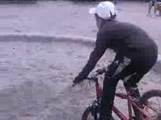 Pacos Jackass Vélo