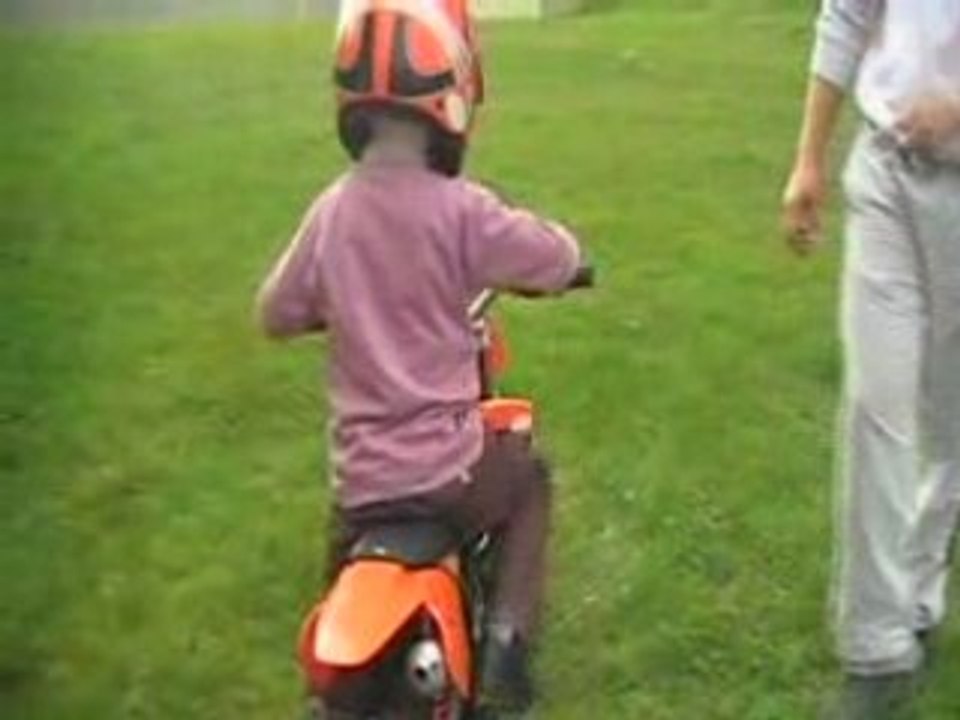 Lucas sur sa moto