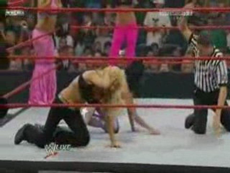 Kelly et Candice,Mickie VS. Jillian et Katie lea,Layla