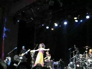 Vanessa da Mata - Boa Sorte/ Good Luck  Live em Paris