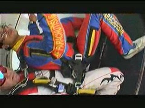 TOMER SAUTE EN PARACHUTE A 4000 Mètres