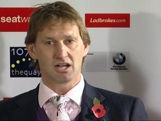 New Pompey boss to take time over assistant decision