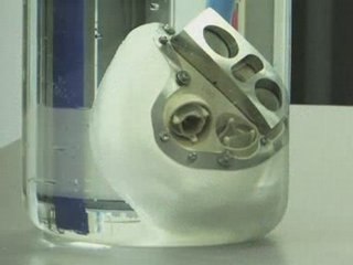 Scientists unveil artificial heart