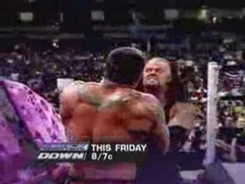 Smackdown 10/31/08 The Undertaker vs Chavo Guererro