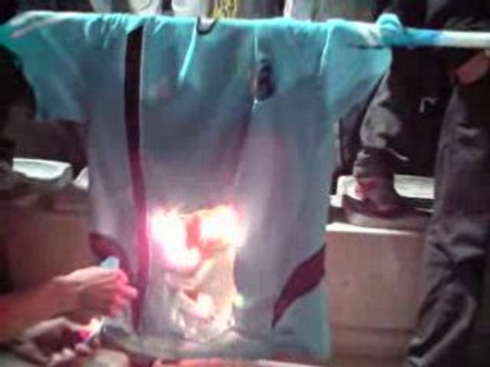 Maillot de l om qui brule 2