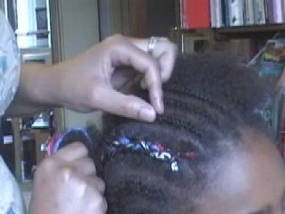 Comment réaliser des nattes couchées ?