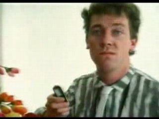 Hugh Laurie-publicité annees 80