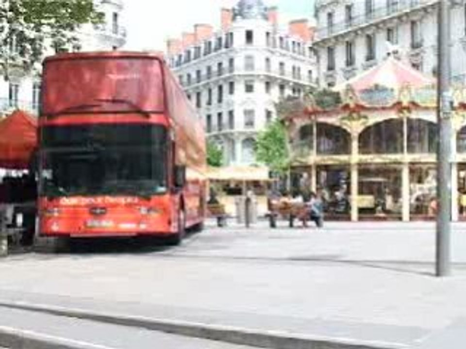 Bus pour l'emploi à Lyon