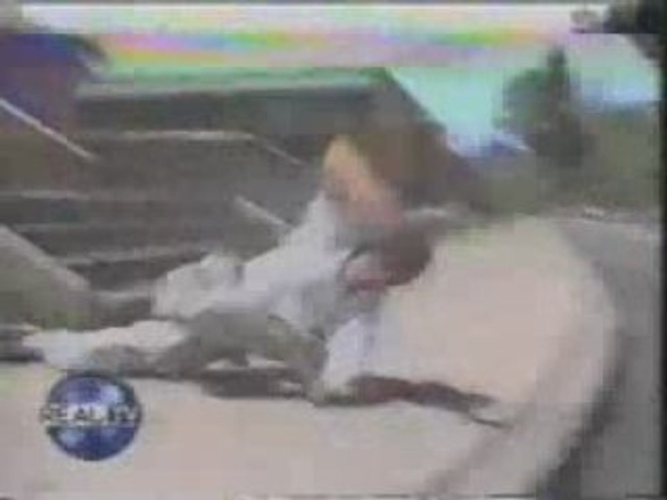 Jackass - Horrible Crash En Skate