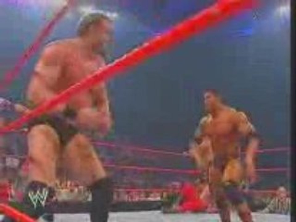 WWE 20 man battle royal 2004 (3)