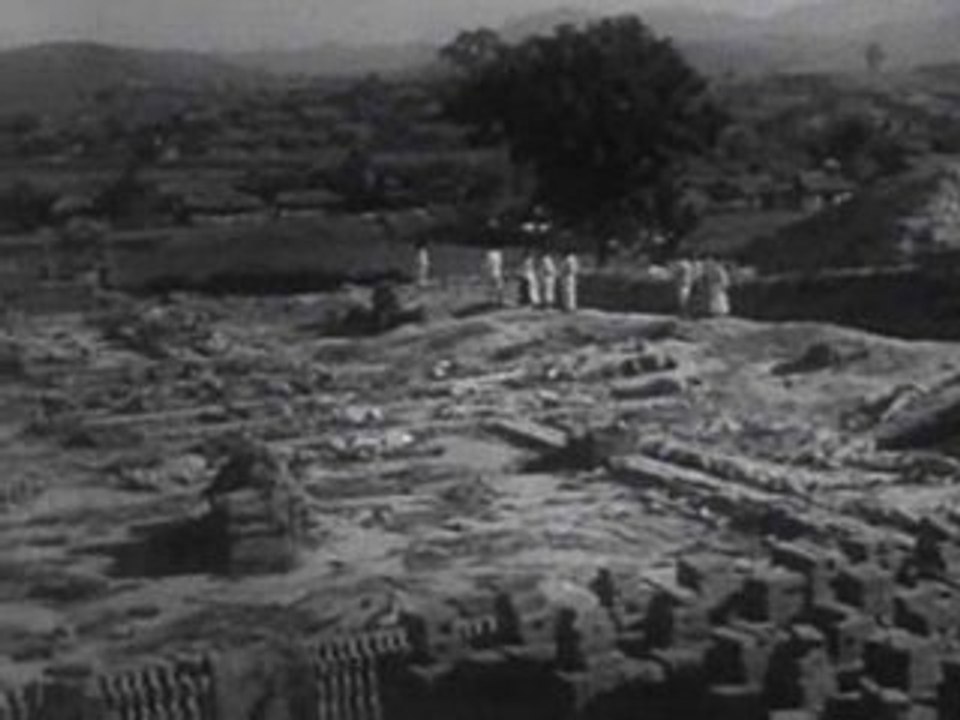 Gory & Graphic Documentary on Korean War – Racist ...