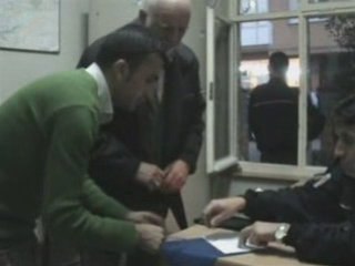 GEBZE'DE CEMİL EREN Bulduğu 50 bin Euroyu sahibine verdi