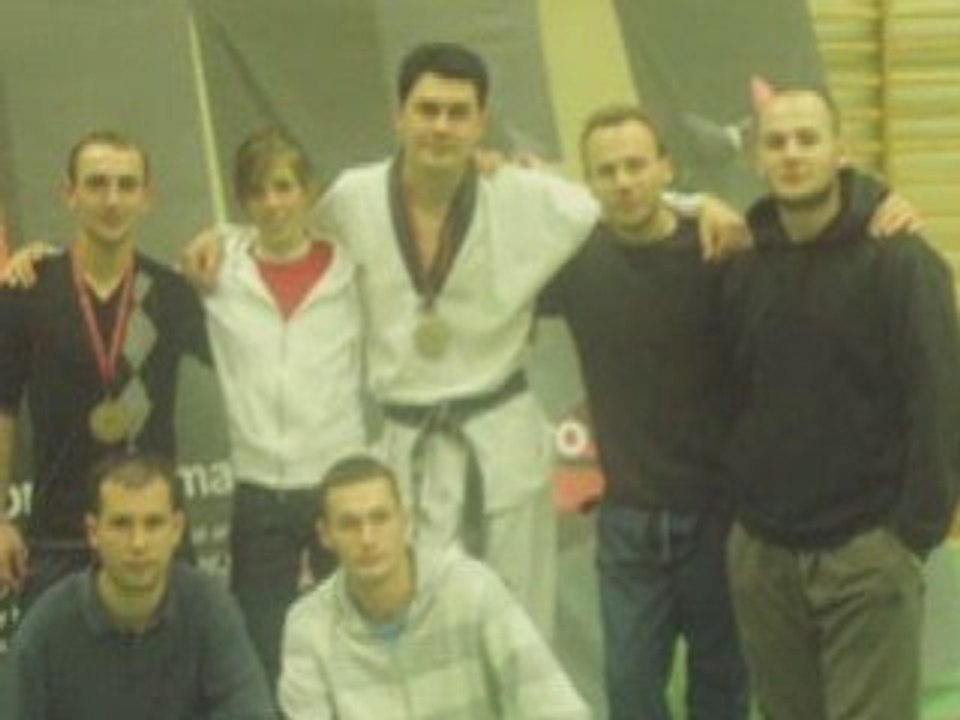 OPEN taekwondo Puiseaux, www.taekwondo44.com