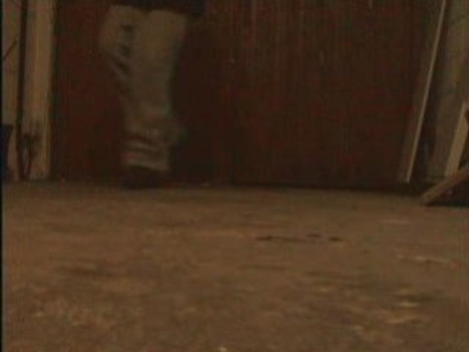 C Walk - Kirfa Bouger la tete