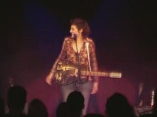 MELL au CABARET SAUVAGE octobre 2008 SANS PARAPLUIE