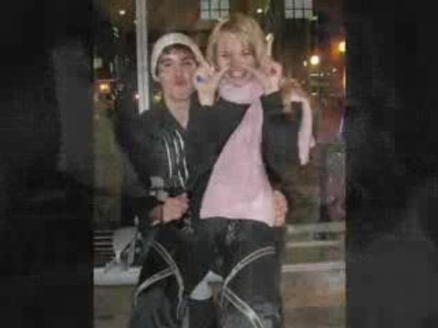 nous deux...nous trois...