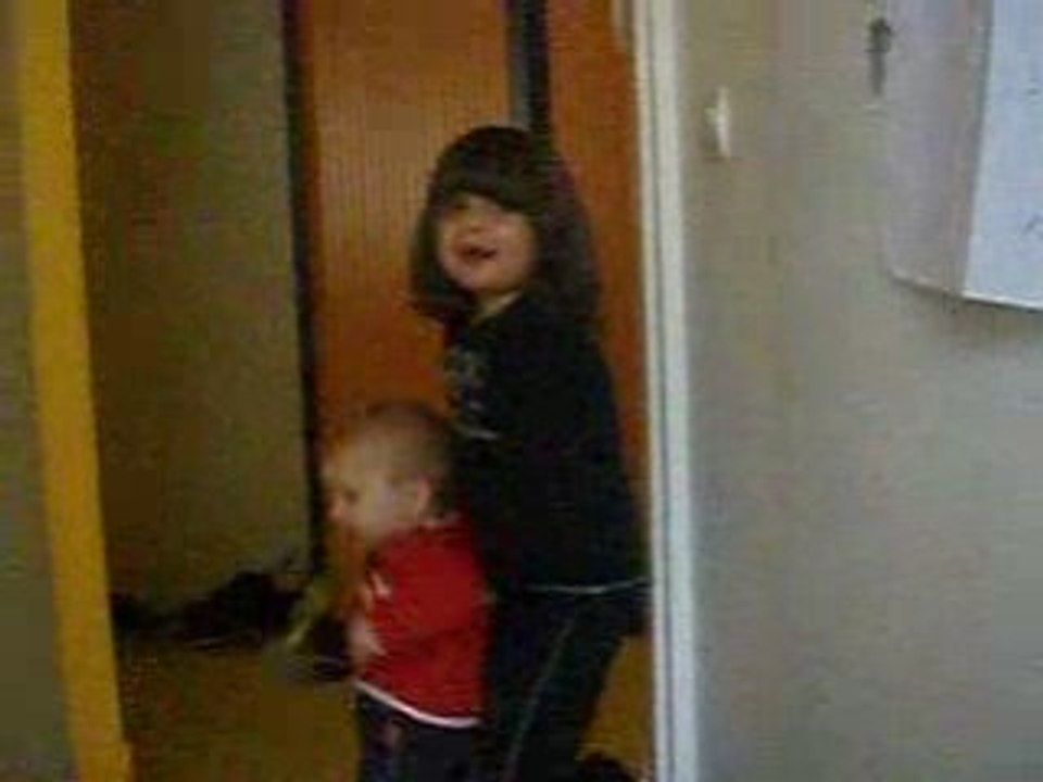 mon didi ki marche pour la premiere fois