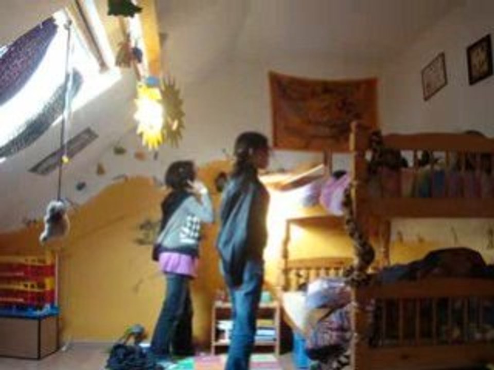 parle a ma main lea et lorie best of ^^