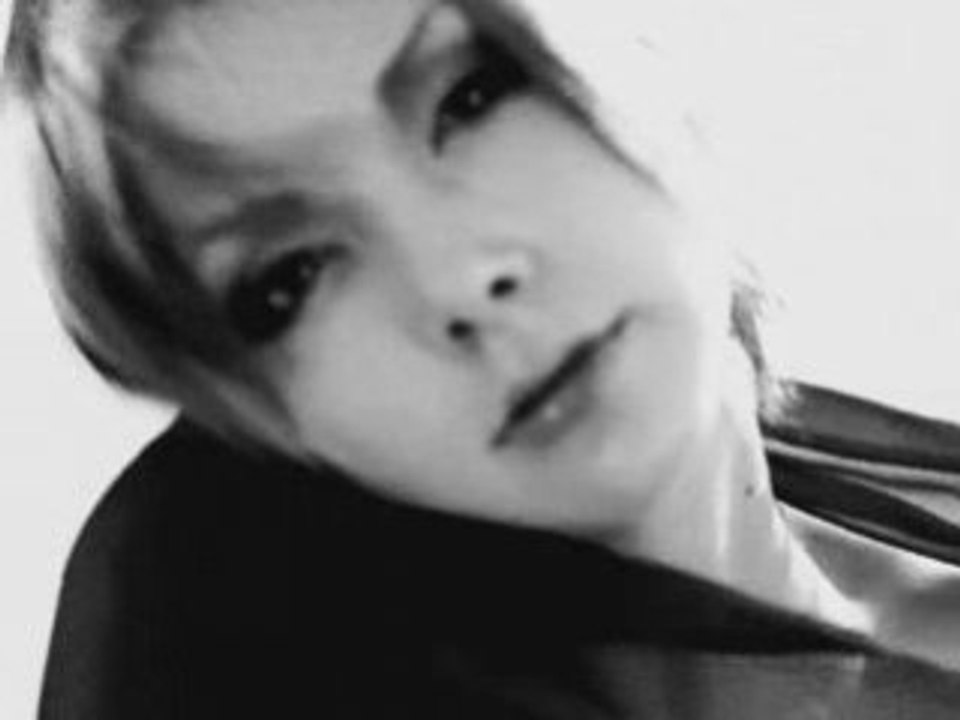 Anna tsuchiya-imitation night [ash-alvez.skyblog.com]