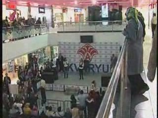 Akvaryum A.V.M. İllaki (İmza Günü)