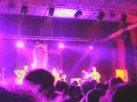 ALERTE ROUGE - cauchemar - festival ESKAPOTES concert festif Chambéry