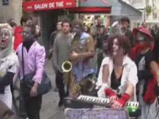 Les Freres Zeugma-Zombie lifestyle