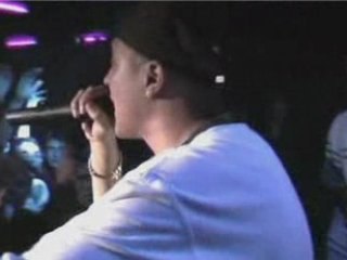 CLIP - LIM - LIVE - A 9 Ans Déjà