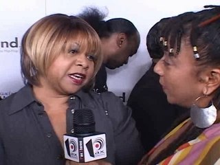 Deniece Williams Says "Vote" @ Russell Simmons ...
