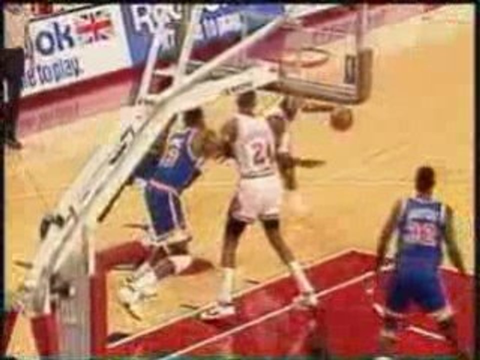 Mickael Jordan dunk again