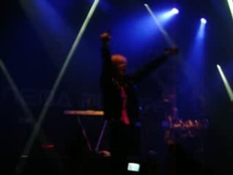 How does it feel concert cinema bizarre