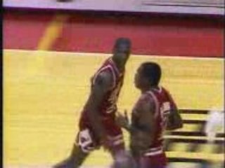 NBA BASKETBALL - action dunk MJ